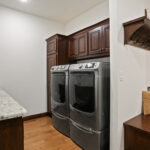 2956 River Forest Hills Laundry Mudroom Bench