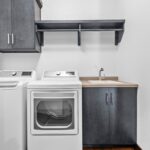 7736 Turnberry Laundry